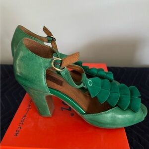 Miz Mooz Sailor Green size 8